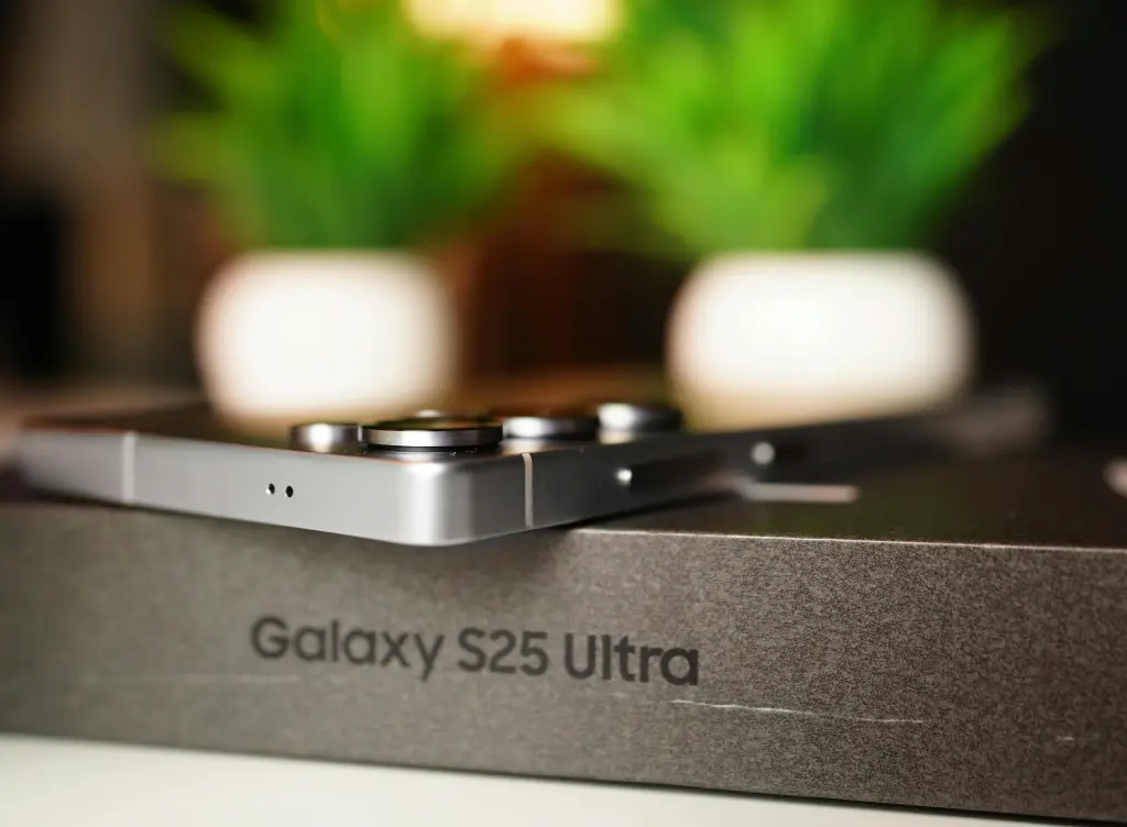 Samsung Galaxy S25 Ultra Samsung Galaxy S25 Ultra