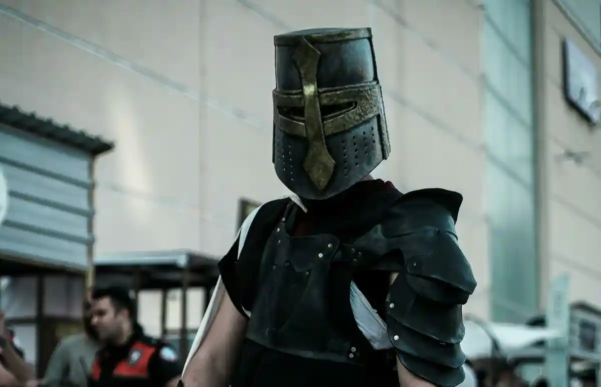 Лицарський шолом. Фото: Pexels-Tenaserx