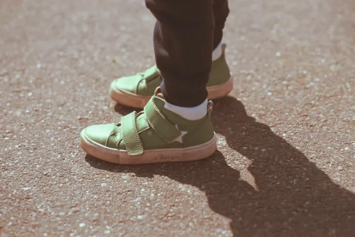 кросівки кросівки