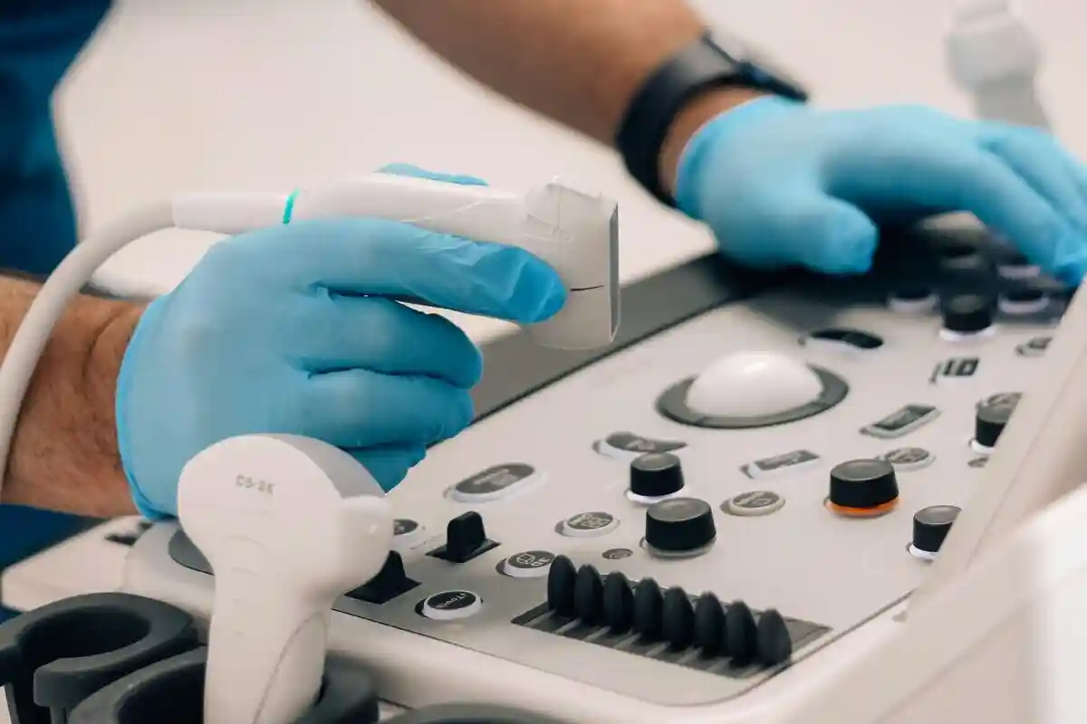 Що означає прийти до лікаря «на натщесьорі»: правила підготовки до аналізу та ультразвуку. Фото: elen sher / unsplash.com