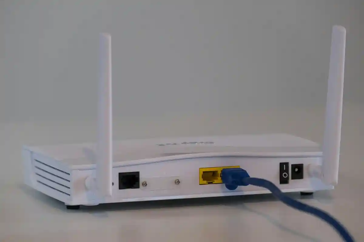 Що робити, якщо ви зламаєте свій Wi-Fi та як захистити мережу. Фото: Порівняйте волокно / unsplash.com