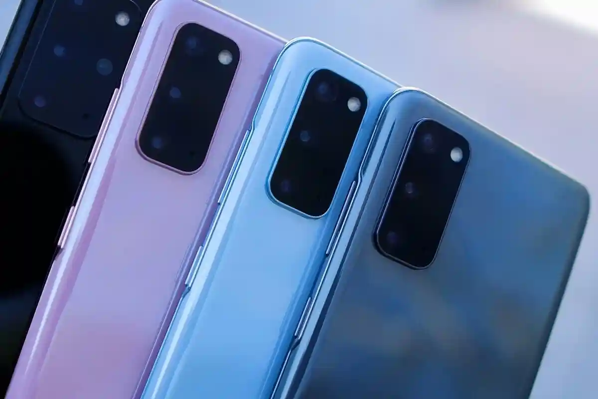 Рейтинг найшвидших смартфонів Android за липень 2025 року. Фото: Даніель Ромеро / unsplash.com