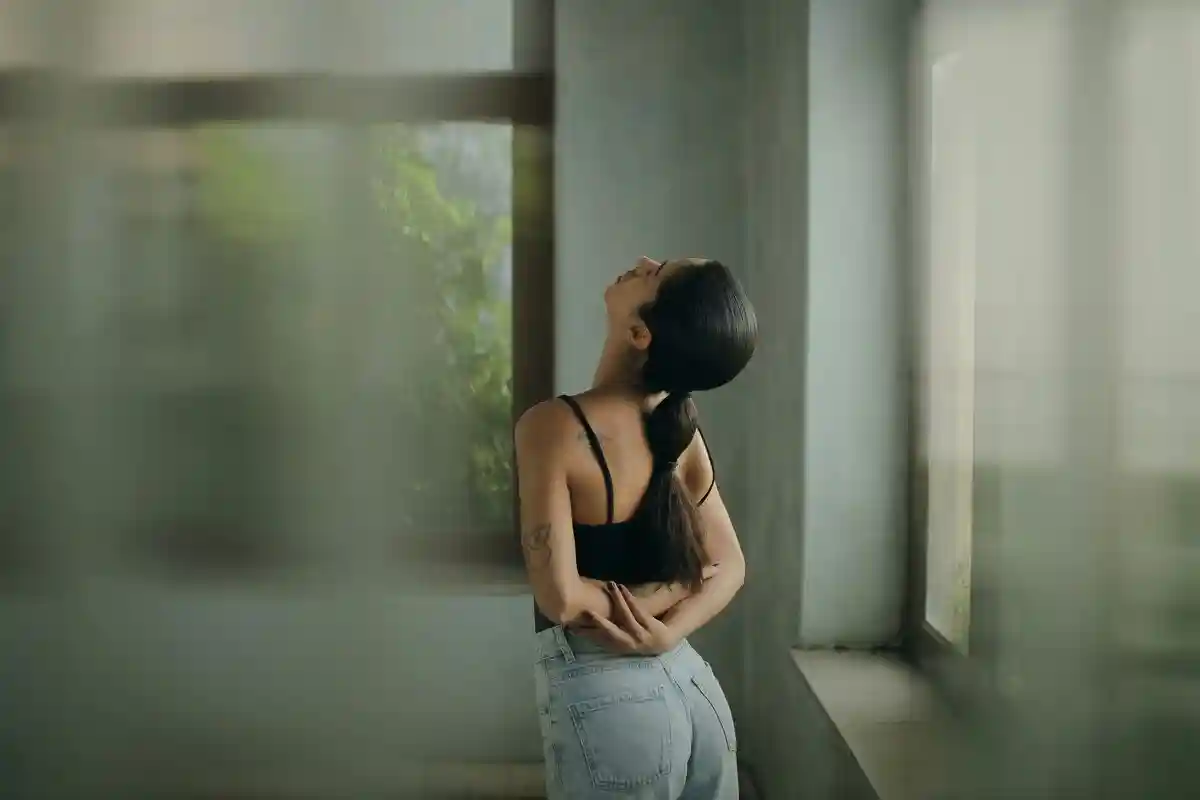 Біль при щипанні нерва: як розпізнати та лікувати