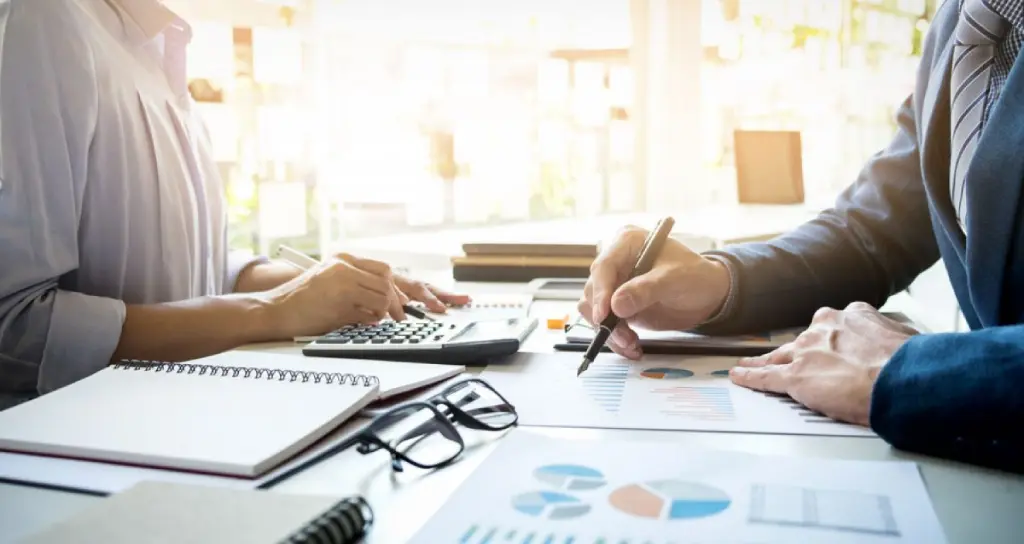 консалтингова фірма консалтингова фірма