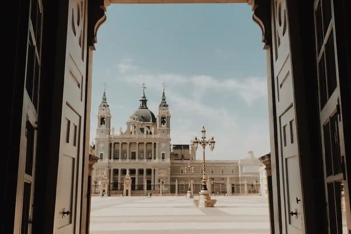 Німецький канцлер та прем'єр -міністр Іспанії розійшлися в поглядах Ізраїлю