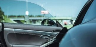 Двері в Німеччині: як уникнути небезпечних аварій