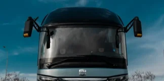 Чому варто вибрати автобусний транспорт? автобус