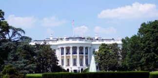 Трамп відбудовує Білий дім: проект і скандал